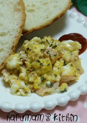 ＊朝食に♪バジルdeスクランブルエッグ＊-レシピのメイン写真