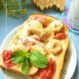❁甘酸っぱい❁苺とバナナのチーズトースト