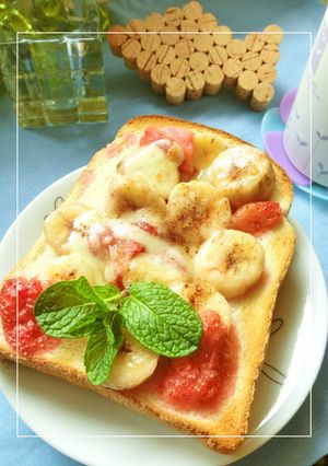 ❁甘酸っぱい❁苺とバナナのチーズトースト-レシピのメイン写真