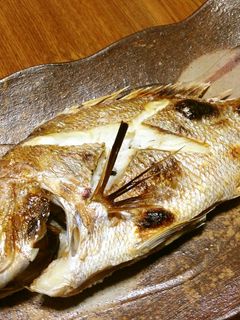 タイ(マダイ)の塩焼き-レシピのメイン写真