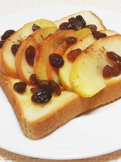 〖林檎のレーズン煮トースト〗-レシピのメイン写真