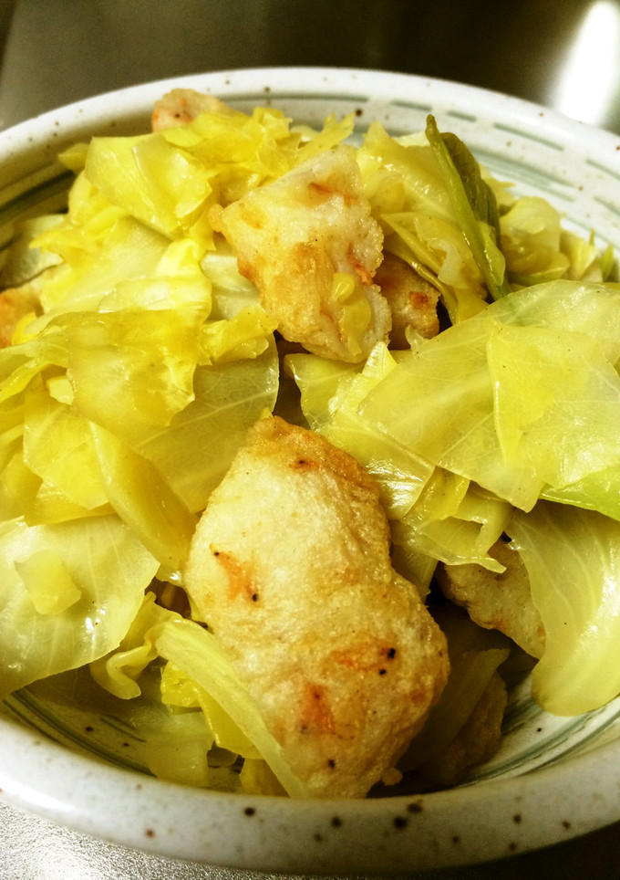 簡単ヘルシー☆キャベツとさつま揚げの蒸煮-レシピのメイン写真
