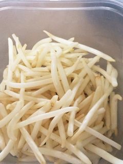 やす〜いモヤシをひと手間でシャキシャキに-レシピのメイン写真