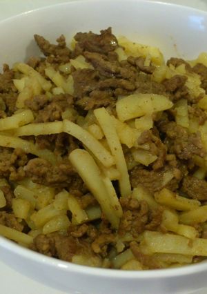 簡単時短！牛ひき肉とじゃがいもで炒め煮-レシピのメイン写真