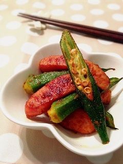 簡単☆オクラとウィンナーのカレー粉炒め-レシピのメイン写真