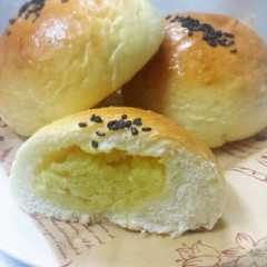 รูปของ ふわふわパン生地で☆さつまいもあんパン