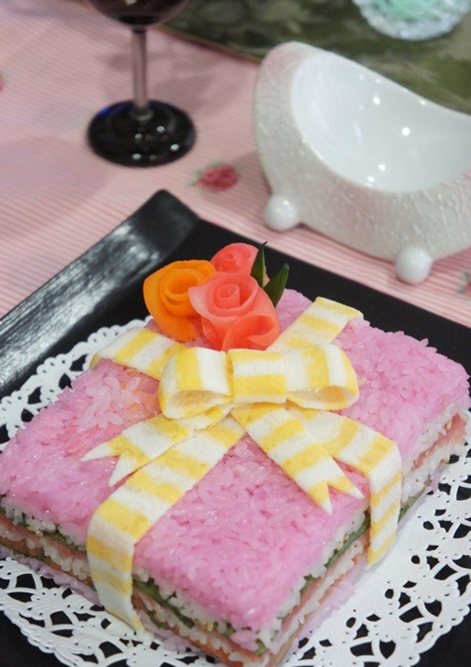 母の日　デコ寿司-レシピのメイン写真
