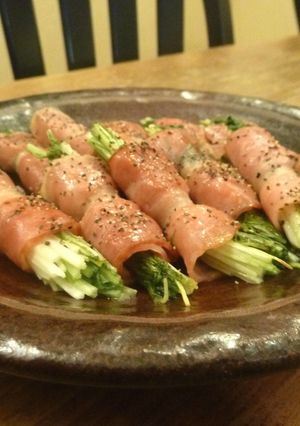 簡単おつまみ♪水菜のベーコン巻き-レシピのメイン写真