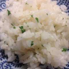 รูปของ 新玉アレンジ♡簡単！炊飯器でバターライス
