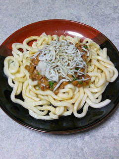 お手軽ちりおろ☆納豆うどん-レシピのメイン写真