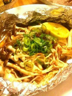 洗い物ほぼなし!鮭と茸のホイル焼き-レシピのメイン写真
