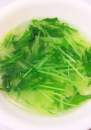 鶏皮のゆで汁で作る水菜の中華スープ-レシピのメイン写真