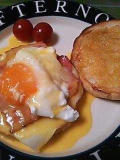 朝食に♪蜂蜜エッグベネディクト-レシピのメイン写真
