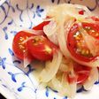 簡単!トマトと玉ねぎのサラダ