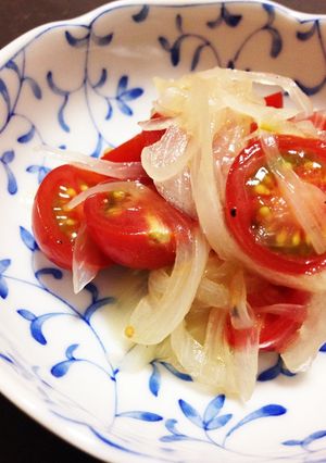 簡単!トマトと玉ねぎのサラダ-レシピのメイン写真