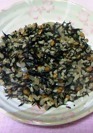 ひじきと玉ネギと納豆の焼飯-レシピのメイン写真