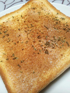 こんがり丸鶏がらトースト-レシピのメイン写真