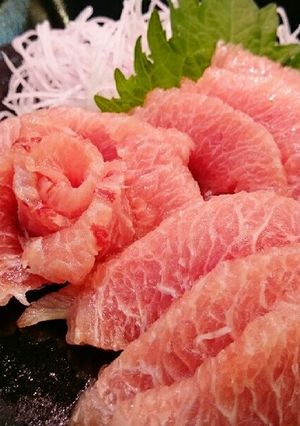 鮪のプロ直伝♪カマトロのお刺身作り方☆-レシピのメイン写真