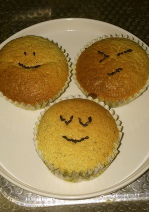 バター不用黒ゴマとココナッツカップケーキ-レシピのメイン写真