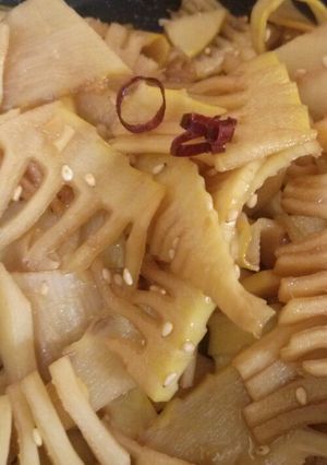 旬のタケノコで☆やみつきキンピラ-レシピのメイン写真