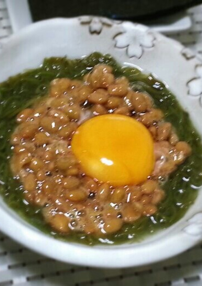 朝ごはんで代謝を上げるメカブ納豆♪-レシピのメイン写真