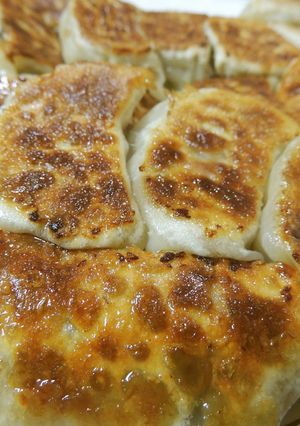 キャベツと玉ねぎのジューシー焼き餃子☆-レシピのメイン写真