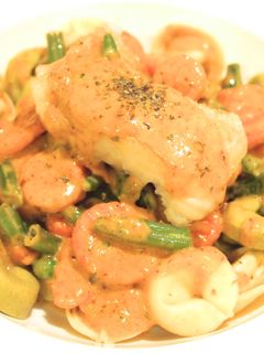 タイ風レッドカレーソースのトリテリーニ-レシピのメイン写真