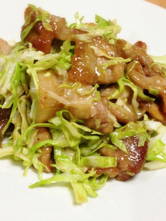 簡単!豚肉甘味噌だれの春キャベツあえ♫-レシピのメイン写真