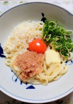 夏休み昼食夕飯明太釜玉チーズうどん-レシピのメイン写真