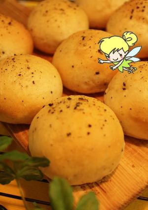 お肉料理に♪ペッパー❤プチパン-レシピのメイン写真