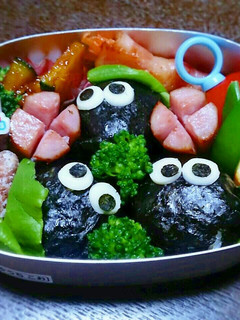 簡単まっくろくろすけオニギリ~-レシピのメイン写真