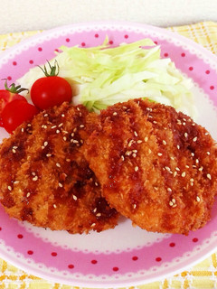 肉汁じゅわ〜!味付け簡単♪メンチカツ-レシピのメイン写真