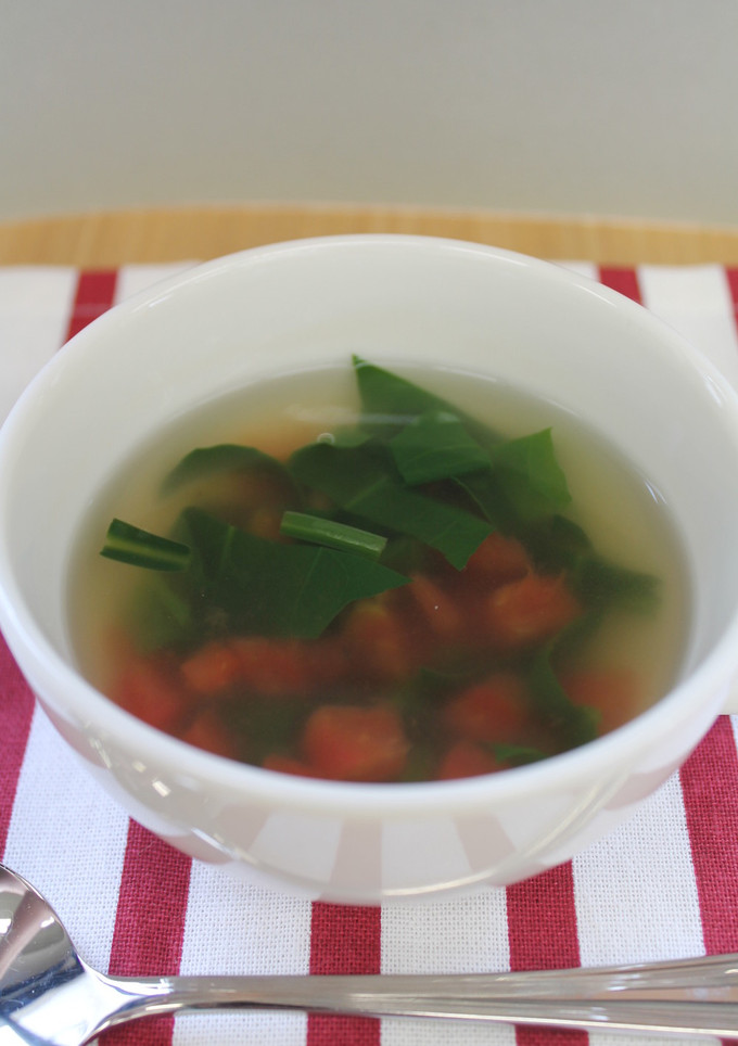 ほうれん草とトマトのスープ-レシピのメイン写真