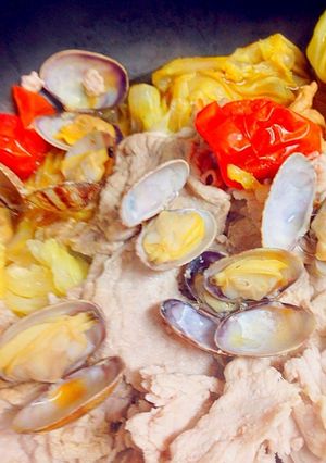 たっぷりキャベツの豚＆あさりバター蒸し-レシピのメイン写真
