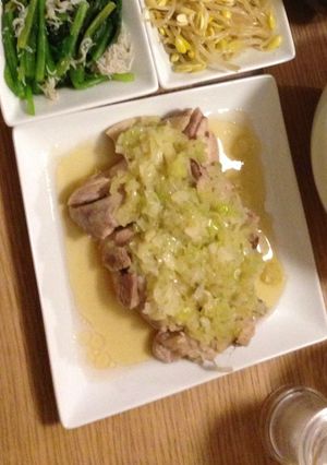 薬味好きによる蒸し鶏のネギ生姜ソースがけ-レシピのメイン写真