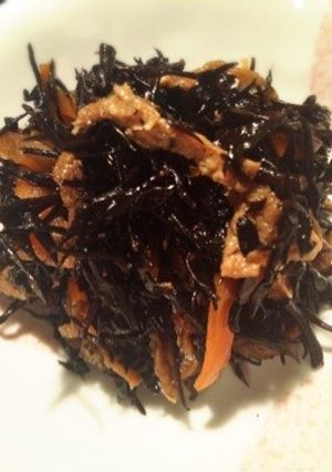 甘めのシンプルひじきの煮物-レシピのメイン写真