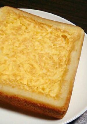 ちょっと不思議なチーズ玉子パン-レシピのメイン写真