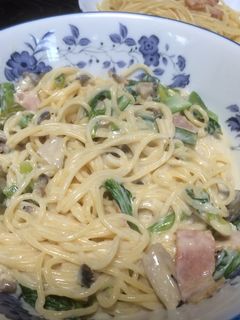 ほうれん草としめじのクリームパスタ-レシピのメイン写真