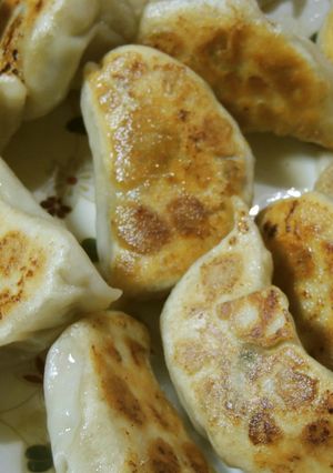 小松菜と玉ねぎのヘルシー焼き餃子☆-レシピのメイン写真