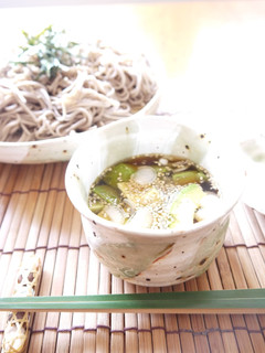 目指せ美肌!アボカド蕎麦-レシピのメイン写真