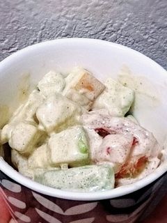 アボカドとスモークチーズのマヨあえ-レシピのメイン写真