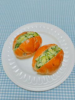 レーズンパンで胡瓜マヨサンド♡-レシピのメイン写真