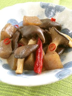 霜降りひらたけとこんにゃくのピリ辛炒め-レシピのメイン写真