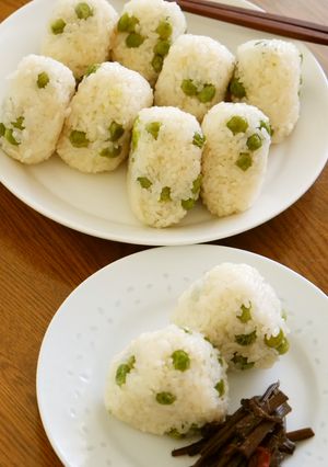 ピースごはんの 胡麻おむすび-レシピのメイン写真