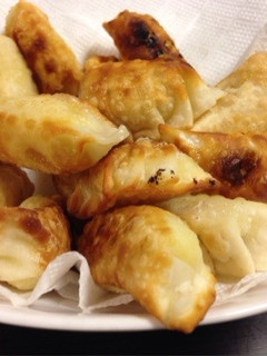 あまった餃子の皮で、揚げイモ餃子♫-レシピのメイン写真