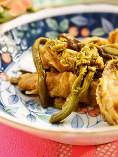 旬の味を愉しも♪わらびと油揚げの炒め煮-レシピのメイン写真
