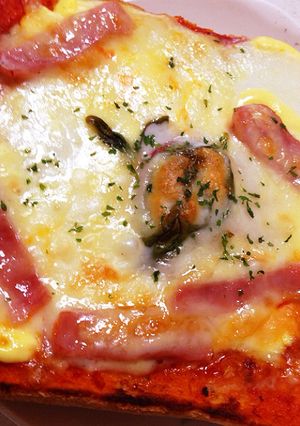 ＊のせて焼くだけ！簡単ピザ風トースト＊-レシピのメイン写真