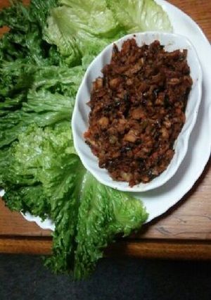 野菜たっぷり肉味噌レタス巻き♡-レシピのメイン写真