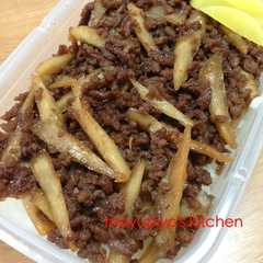 รูปของ 簡単♪弁当レシピ☆満足すき焼き牛そぼろ丼