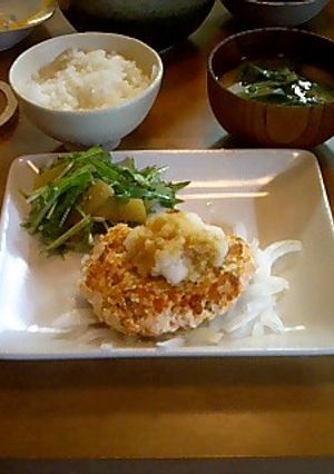 ヘルシー♪鮭と豆腐のハンバーグ♪-レシピのメイン写真